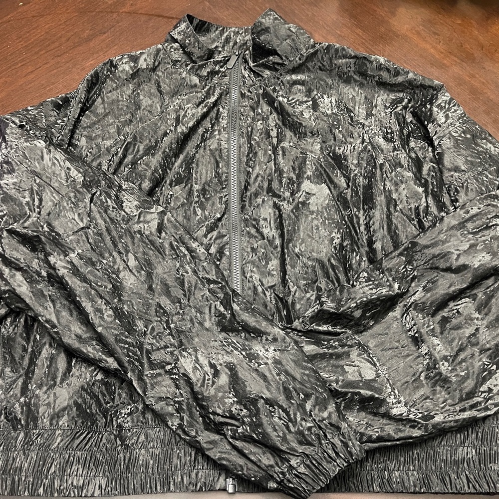 Nuuds Black Retro Windbreaker